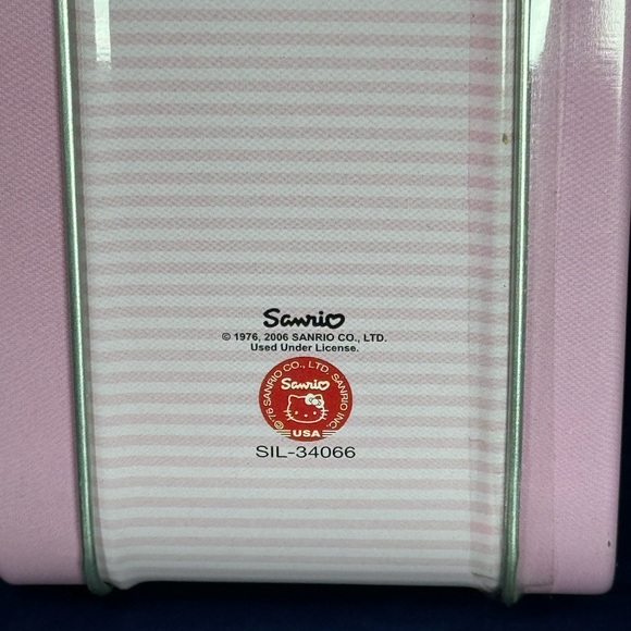 Hello Kitty & My Melody Pez, Sanrio, metal lunchbox style container New/unopened - Picture 9 of 15